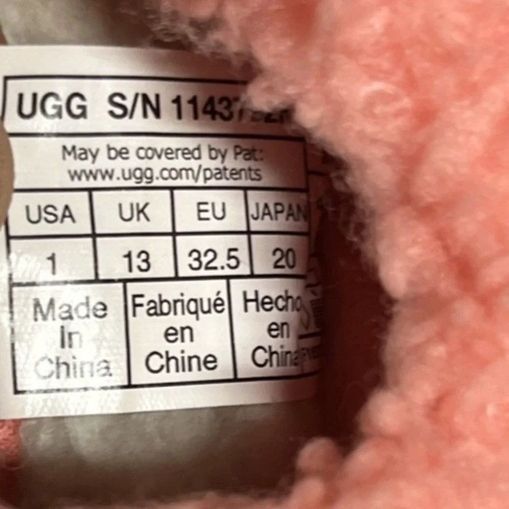UGG Plushy Slippers Shearling Slip On Loafers Kids Size 1 EU 32.5 Coral Adjustbl